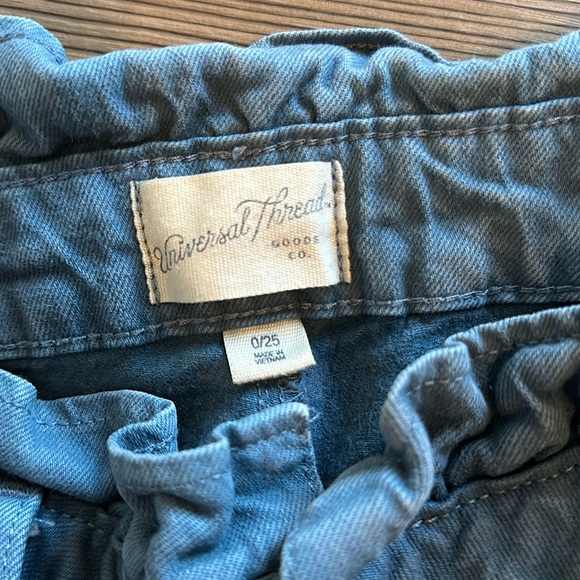 Universal Thread High Rise Shorts - Picture 5 of 6